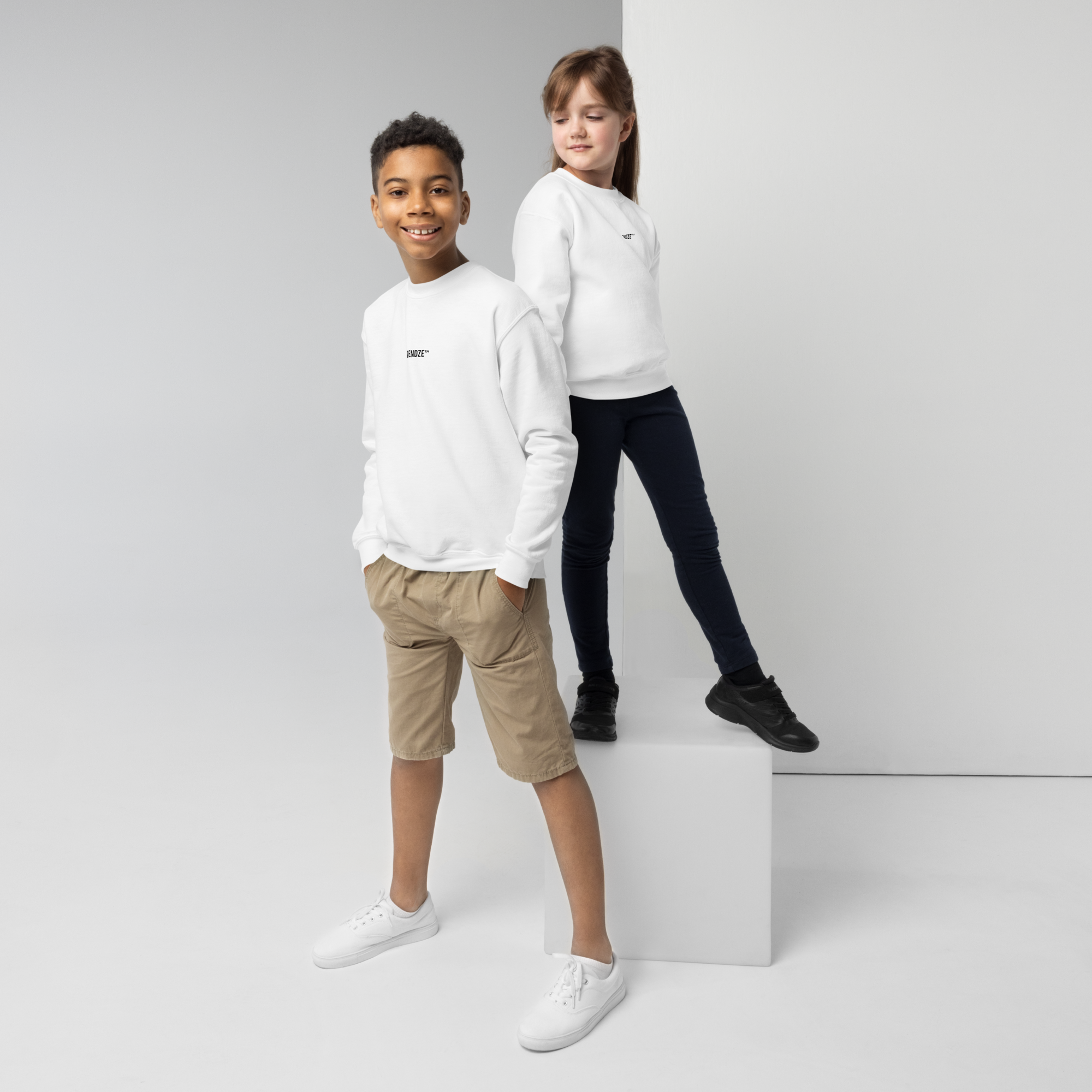 Youth crewneck sweatshirt - Blendze™